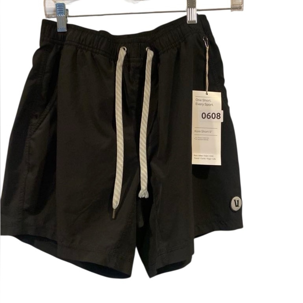 NWT Vuori Men’s kore short BLACK Size: M - Picture 3 of 4